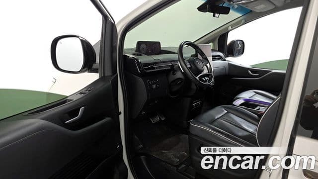 Hyundai Staria Inspiration, 2022 10