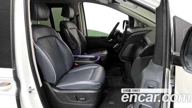 Hyundai Staria Inspiration, 2022 11