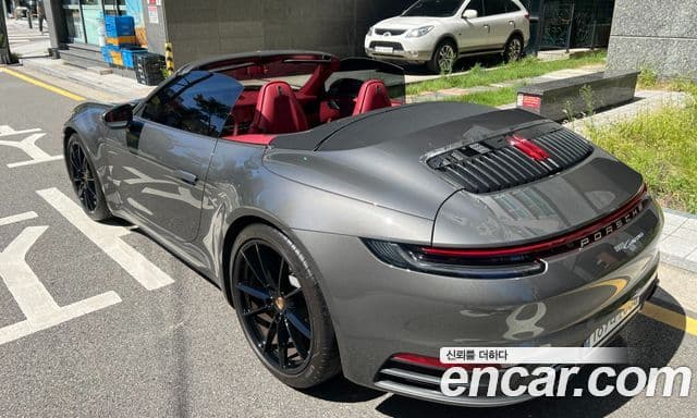 Porsche 911 (992) Carrera кабриолет, 2024 3