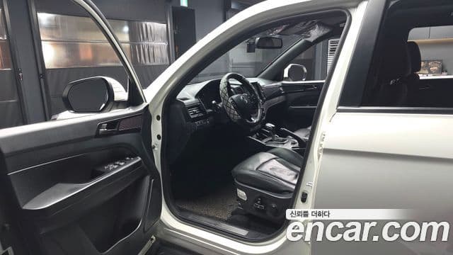 KG모빌리티(SsangYong) Rexton Sport Prestige Special, 2020 10