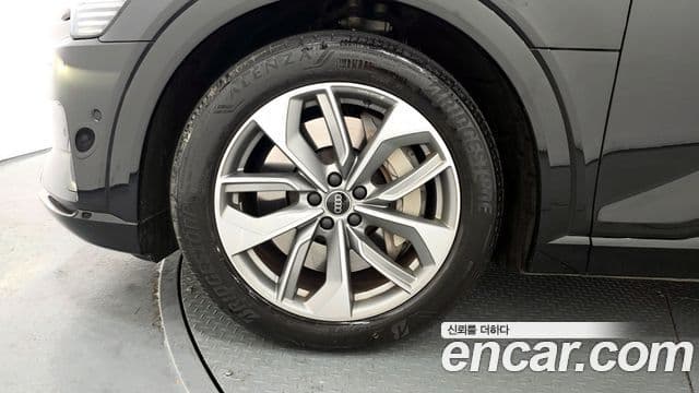 Audi e-Tron, 2023 все фото