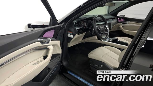 Audi e-Tron, 2023 10