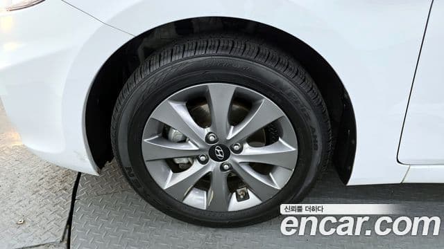 Hyundai Accent(новый кузов / новое поколение) Modern, 2019 все фото