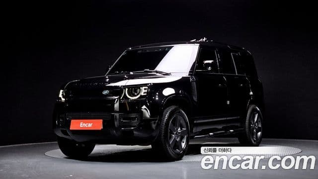 Land Rover Defender (L663) 110 D300 X-Dynamic HSE, 2025 1