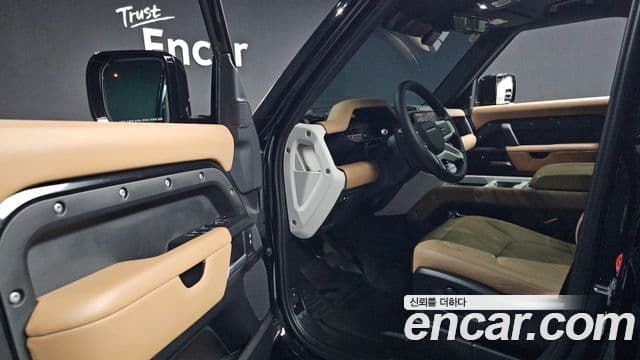 Land Rover Defender (L663) 110 D300 X-Dynamic HSE, 2025 10