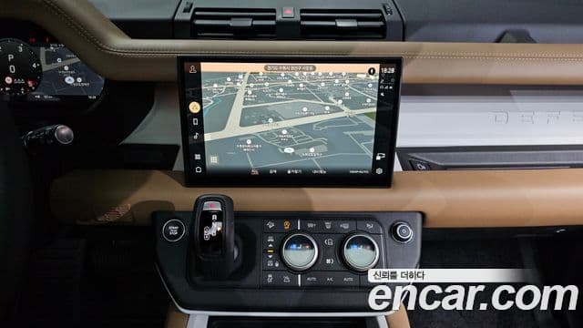 Land Rover Defender (L663) 110 D300 X-Dynamic HSE, 2025 14