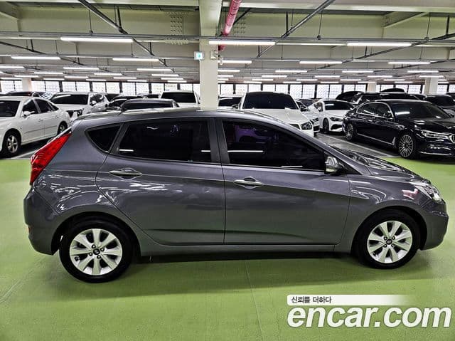 Hyundai Accent(новый кузов / новое поколение) Modern, 2016 4