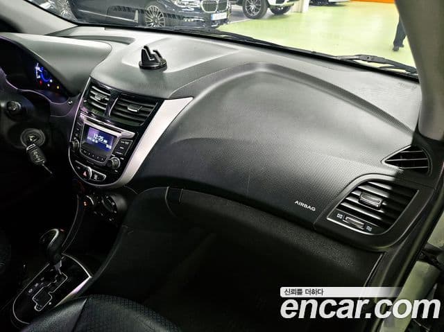 Hyundai Accent(новый кузов / новое поколение) Modern, 2016 15