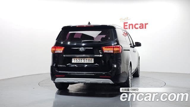 Kia All New Carnival Prestige, 2018 4