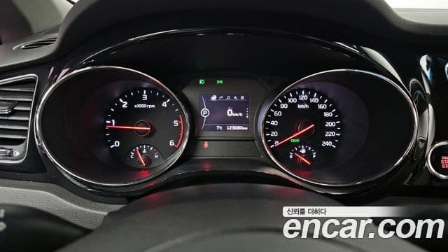 Kia All New Carnival Prestige, 2018 8