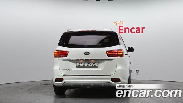 Kia The / новый New Carnival Special, 2019 4