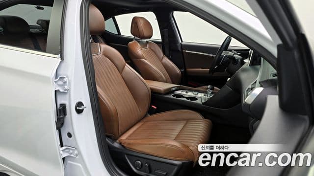 Genesis G70 Elite, 2019 10