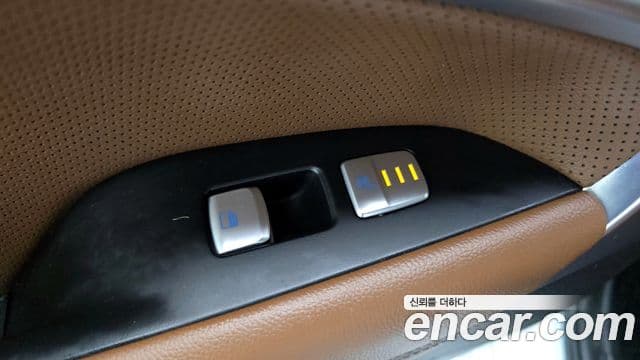 Genesis G70 Elite, 2019 17