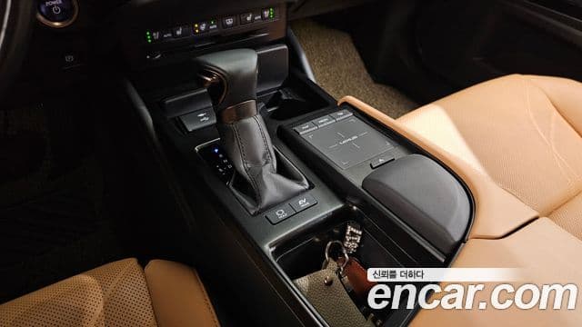 Lexus ES300h 7세대 Luxury Plus, 2022 9
