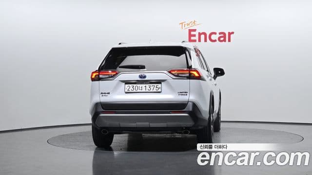 Toyota RAV4 5세대 2.5 4WD гибрид LTD, 2023 4
