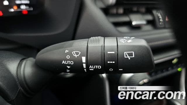 Toyota RAV4 5세대 2.5 4WD гибрид LTD, 2023 16