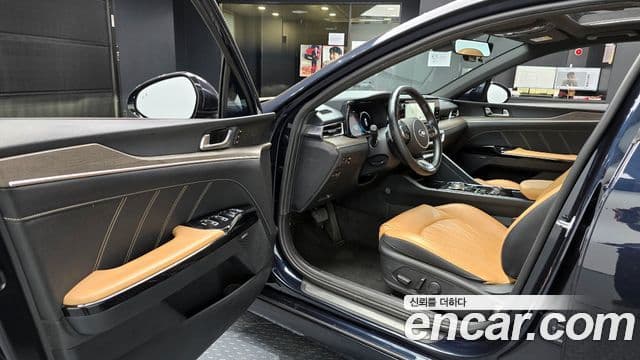 Kia K5 гибрид 3세대 Signature, 2021 11