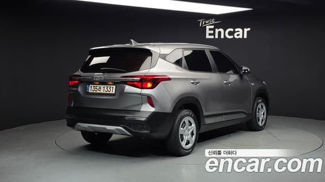 Kia Seltos Trendy, 2023 2