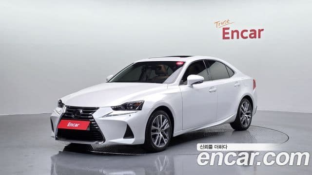 Lexus New IS300 Supreme, 2019 1