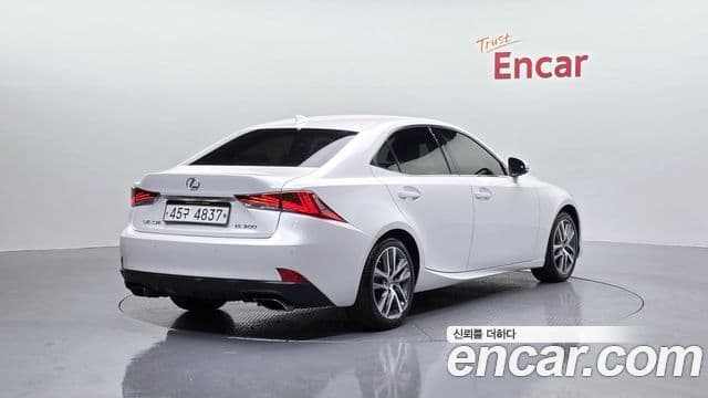 Lexus New IS300 Supreme, 2019 2