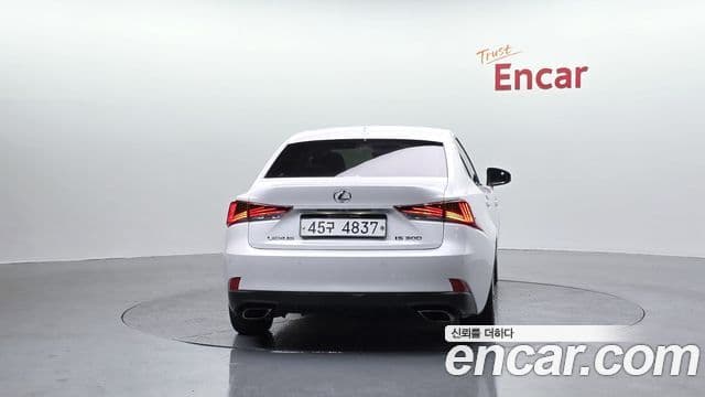 Lexus New IS300 Supreme, 2019 4