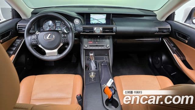 Lexus New IS300 Supreme, 2019 7