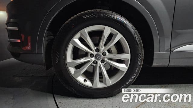 Audi Q7 (4M), 2019 все фото