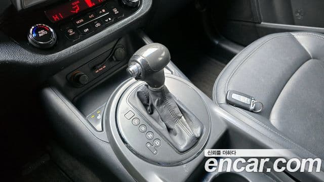 Kia Sportage R топовая версия, 2012 9