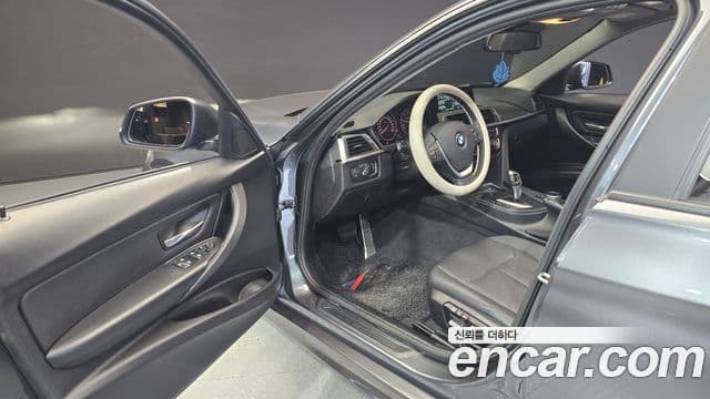 BMW 3시리즈 (F30), 2017 10