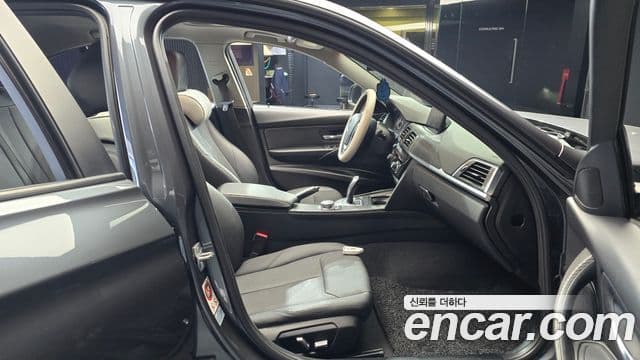 BMW 3시리즈 (F30), 2017 11