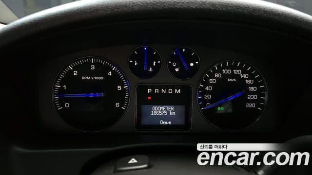 Cadillac Escalade 3세대, 2008 8