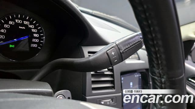 Cadillac Escalade 3세대, 2008 9