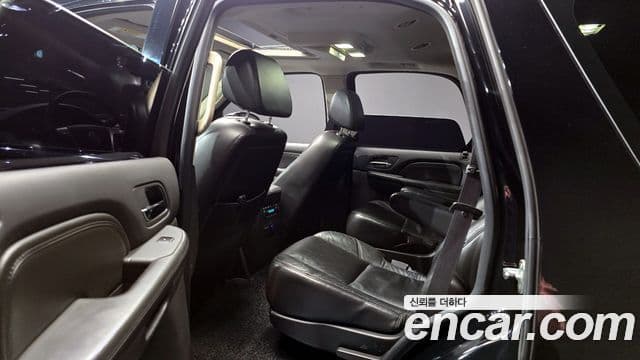 Cadillac Escalade 3세대, 2008 12