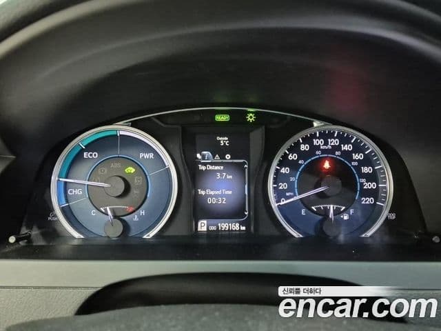 Toyota New 캠리 гибрид XLE, 2017 6