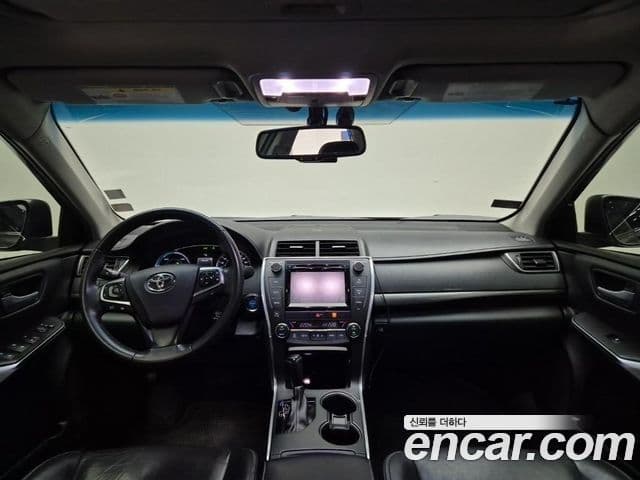 Toyota New 캠리 гибрид XLE, 2017 7