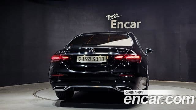 Mercedes-Benz E-класс W213 AMG Line, 2023 4