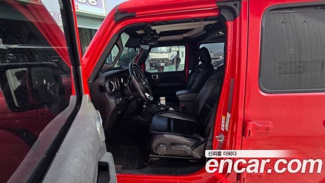 Jeep Wrangler (JL) 2.0 Overland 4도어, 2019 11