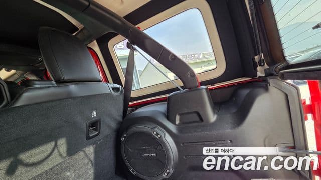 Jeep Wrangler (JL) 2.0 Overland 4도어, 2019 16