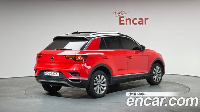 Volkswagen T-Roc Premium, 2022 2