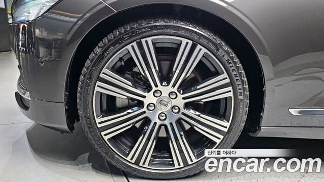 Volvo S90 B6 AWD Ultimate Bright, 2023 все фото