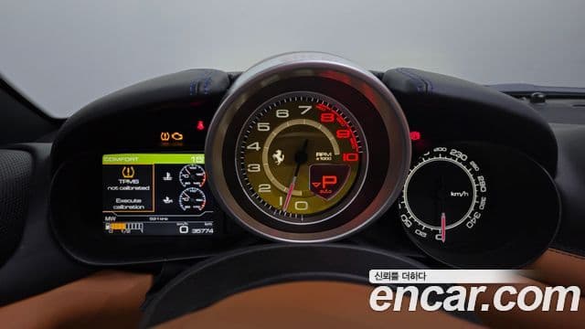 Ferrari 캘리포니아 T 3.9 V8, 2016 8