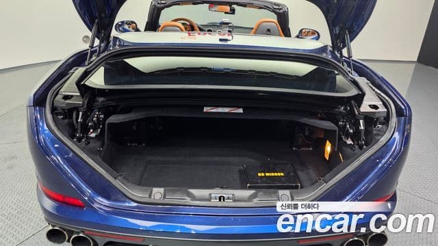 Ferrari 캘리포니아 T 3.9 V8, 2016 20