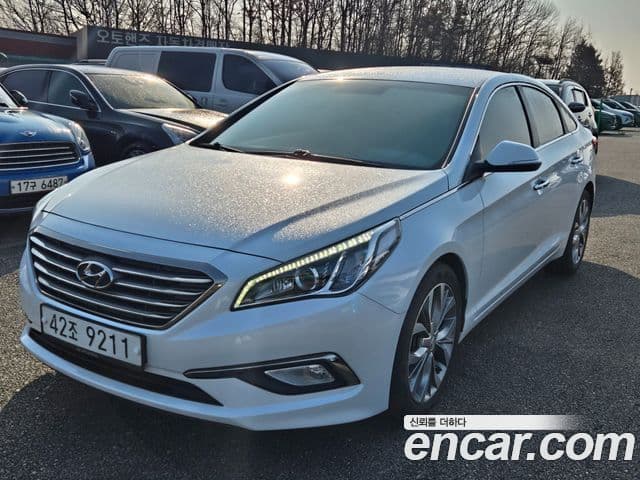 Hyundai LF Sonata Special, 2016 3