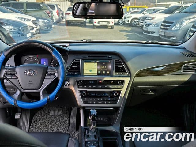Hyundai LF Sonata Special, 2016 20