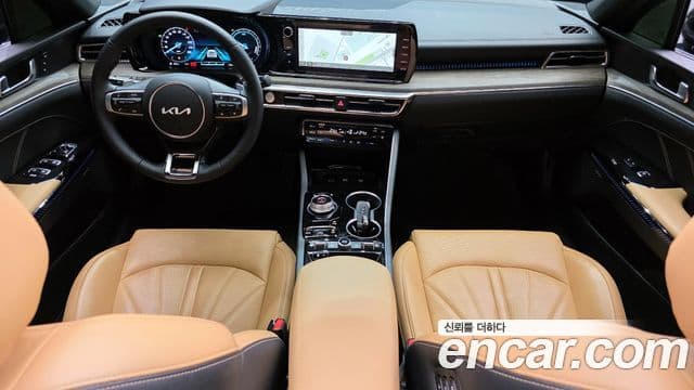 Kia K5 гибрид 3세대 Signature, 2023 7