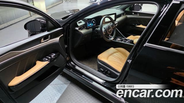 Kia K5 гибрид 3세대 Signature, 2023 10