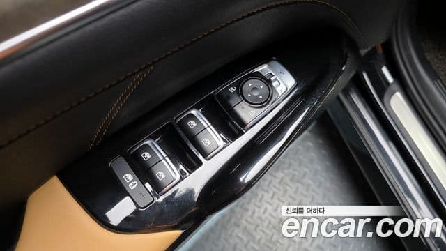 Kia K5 гибрид 3세대 Signature, 2023 14