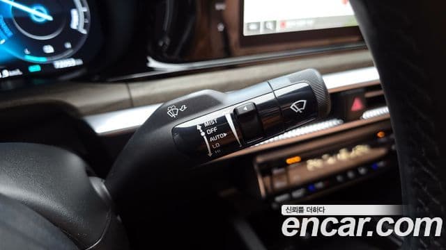 Kia K5 гибрид 3세대 Signature, 2023 16