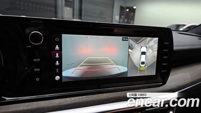 Kia K5 гибрид 3세대 Signature, 2023 17