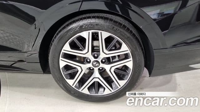 Hyundai Grandeur (GN7) Exclusive, 2025 18